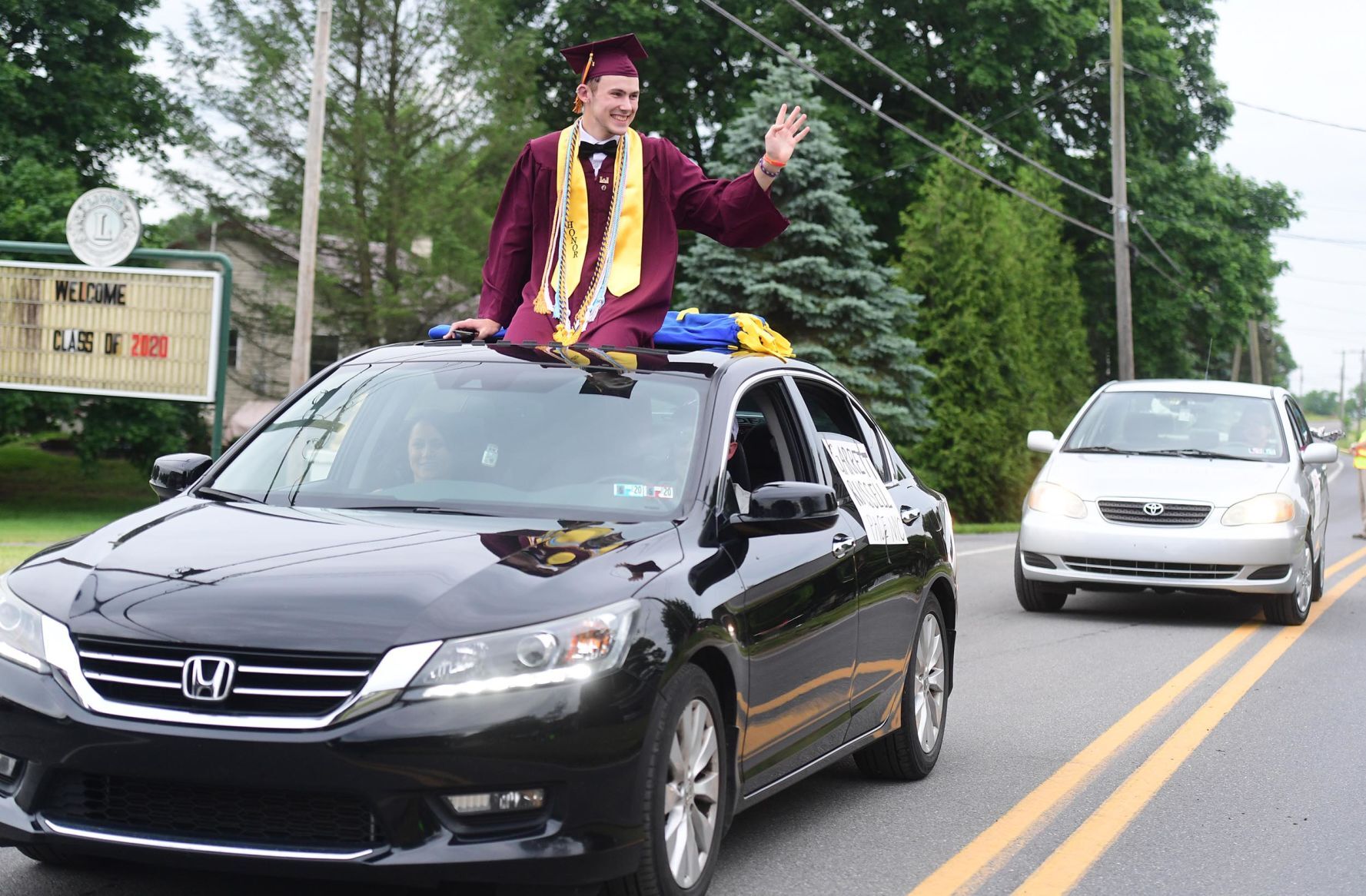 Big Spring Graduating Seniors Car Parade 51.JPG